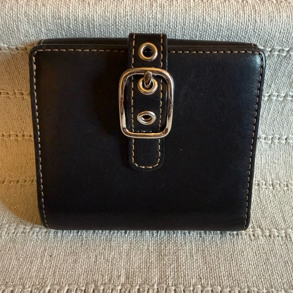 Vintage Coach Black Leather Bifold Wallet with Buckle Detail - Picture 1 of 5